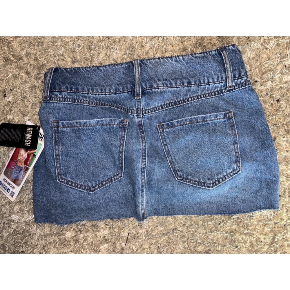 Rewash Brand Denim Micro Mini Skirt Medium Wash Frayed Hem Size 7 NWT Y2K Style - Picture 3 of 3